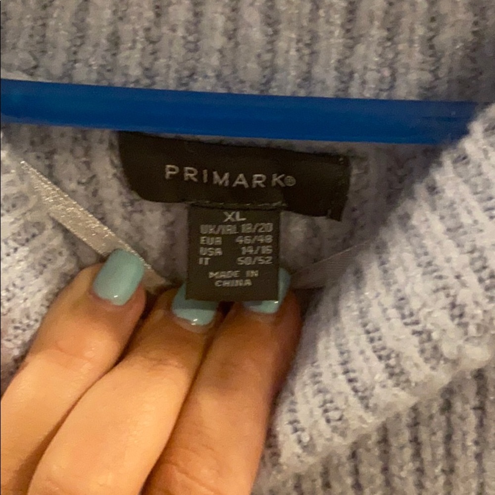 Sweater - Picture 3 of 3
